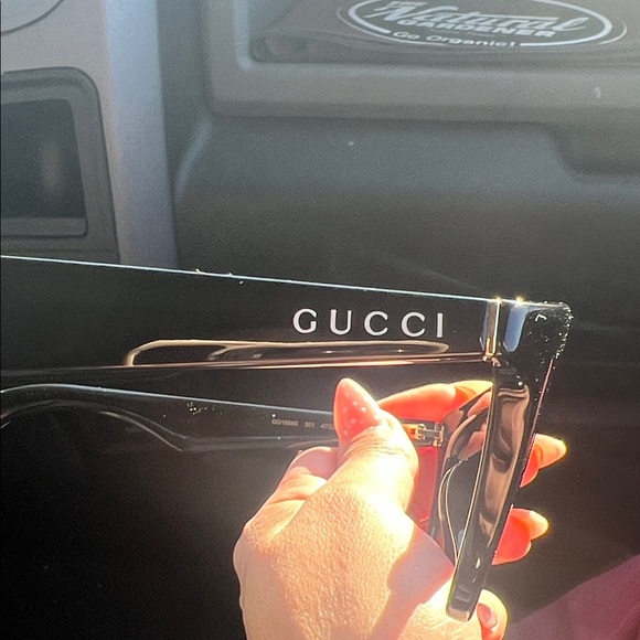 Gucci 1934 Black Sunglasses - Picture 6 of 8